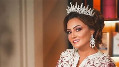 بشرى تسير على خطى الموضة المغربية (صور)