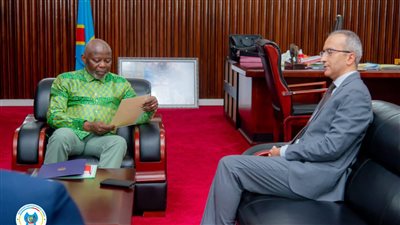 سفير مصر في كينشاسا يلتقي مع الرئيس المنتخب للجمعية الوطنية في الكونجو