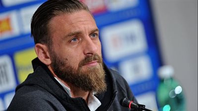 رسميًا .. روما يُعلن إقالة دانييلي دي روسي لتراجع النتائج