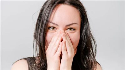 احمرار الخدود من الخجل.. دراسة تكشف السر 