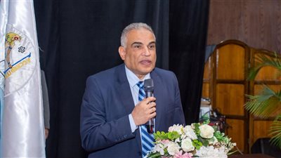 القائم بأعمال رئيس جامعة طنطا يفتتح فعاليات طلاب الدراسات العليا