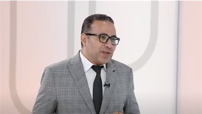 خبير اقتصادي يطالب بتوطين تكنولوجيا الذكاء الاصطناعي وتعزيز الشراكات العالمية بمصر (فيديو)