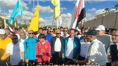 محافظ شمال سيناء يشارك فى الماراثون الرياضي بمدينة العريش 