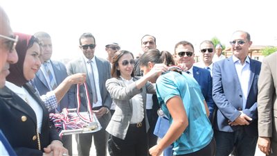 محافظ البحيرة تتفقد نادي المعدية بإدكو 