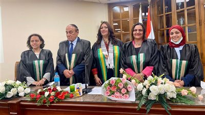 الصحافة الاقتصادية الفلسطينية فى رسالة دكتوراة بإعلام عين شمس 