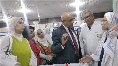 وكيل وزارة الصحة يتفقد مستشفى قنا العام