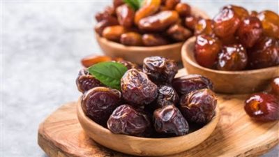 فوائد تناول البلح| كنز غذائي لصحة الجسم والعقل
