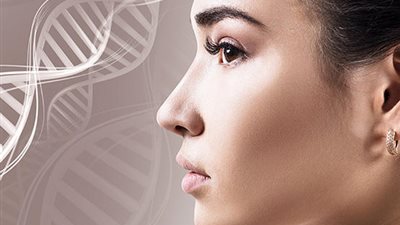 طبيبة جلدية توضح أبرز المواد المفيدة والضارة للجلد