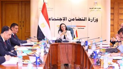 وزيرة التضامن تترأس اجتماع مجلس أمناء المؤسسة القومية لتنمية الأسرة والمجتمع
