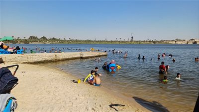 تراجع أعداد المصطافين مع انتهاء موسم الصيف وعودة المدارس بالإسماعيلية 