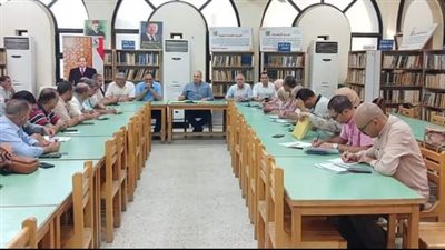 محافظ بني سويف يراجع مع التعليم الترتيبات النهائية لبدء العام الدراسي