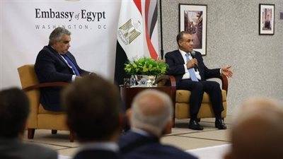 وزير الخارجية يلتقي بعض رموز الجالية المصرية في الولايات المتحدة
