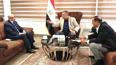 نشاط مكثف لمحافظ جنوب سيناء بالقاهرة للارتقاء باليات العمل على أرض المحافظة