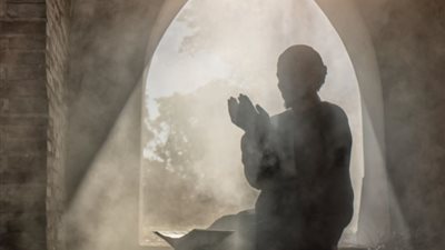 لو يئست من نفسك.. الحل في كنز بين أيديك 