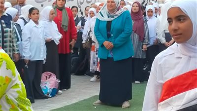 وكيل تعليم الفيوم تشهد طابور الصباح وتحية العلم بمدرسة المحمدية للبنات