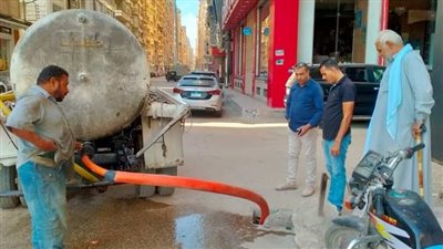 الزقازيق تستعد للتقلبات الجوية بتطهير شبكات الصرف وصفايات الأمطار 