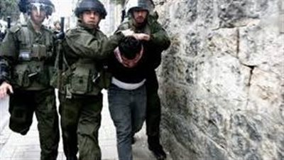 الاحتلال يعتقل 10 مواطنين من عدة مدن فلسطينية 