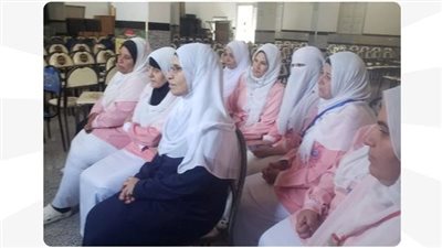وزارة العمل تنظم ندوة تحت شعار