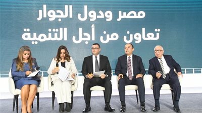 وزير الإسكان: 