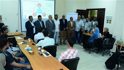 مركز التطوير المهني بجامعة سوهاج ينظم دورات تدريبية في مجالي التسويق 