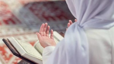 أنا وزوجي علينا أكثر من صلاة فائتة.. فهل يمكننا قضاؤها في جماعة؟