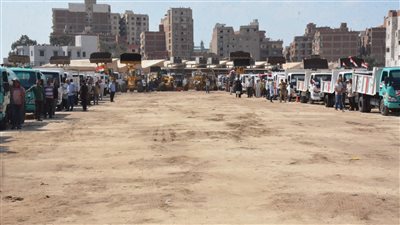 محافظ الغربية ونائبه يتفقدان اصطفاف المعدات  للتدريب العملي المشترك لمجابهة الأزمات