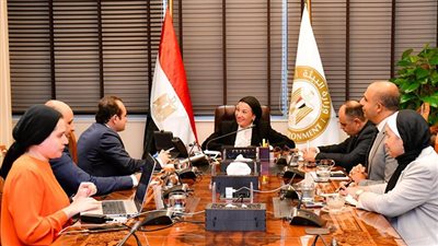 فؤاد: ضرورة تضافر الجهود والتعاون مع أعضاء مجلسي النواب والشيوخ للنهوض بالبيئة