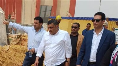 مساعد نائب رئيس هيئة المجتمعات العمرانية يتفقد محطة وروافع مياه الشرب بالقاهرة الجديدة