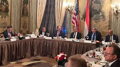 وزير الخارجية والهجرة يشارك في فعالية لغرفة التجارة الأمريكية