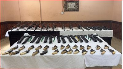 ضبط 27 قطعة سلاح ناري في أسيوط 