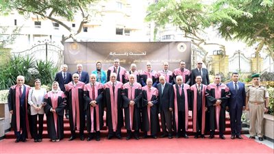 جامعة المنصورة تكرم 75 من العلماء والباحثين الفائزين بجوائز الدولة والجامعة 
