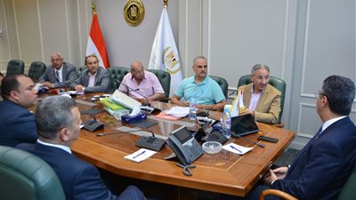 وزير التموين يلتقي أعضاء مجلسي النواب والشيوخ لمناقشة طلبات المواطنيين  