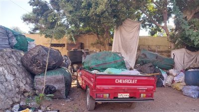 الدقهلية تتخذ إجراءات قانونية ضد مالك أكبر موقع لتجمعات الخردة بالمنصورة