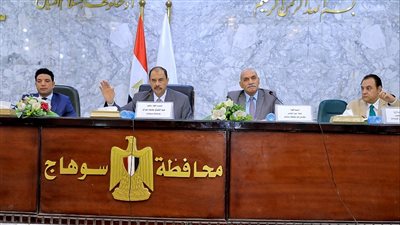 محافظ سوهاج يتابع الموقف التنفيذي لملف التصالح على مخالفات البناء