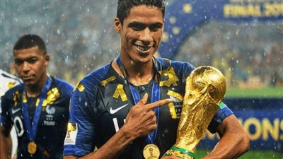 ماذا قدم فاران خلال مسيرته قبل اعتزاله ؟