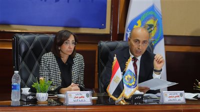 جامعة دمنهور تناقش الإستعدادات النهائية للعام الجامعي 