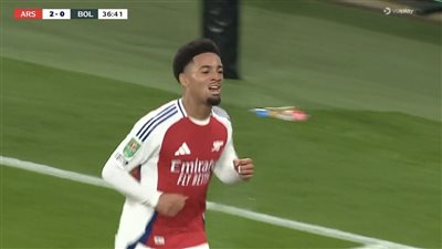 أرسنال تقدم على بولتون بثنائية في الشوط الأول