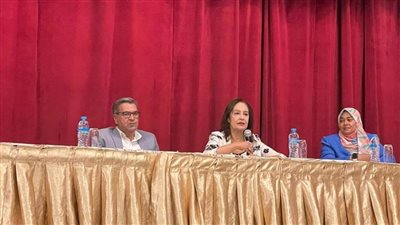 ندوة توعوية عن مخاطر الهجرة غير الشرعية والفرص البديلة    