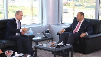 رئيس جهاز حماية المنافسة يبحث مع السفير البريطاني بالقاهرة التعاون المشترك