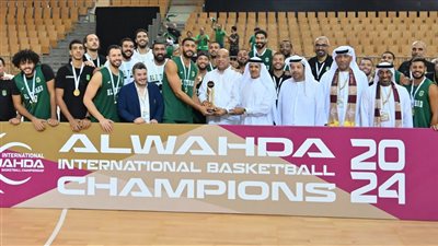 وصول فريق سلة الاتحاد السكندرى بكأس الوحدة دون إحتفالات استعدادا للبطولة العربية 