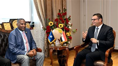 وزير الإسكان لنظيره الصومالى: مصر مستعدة لنقل خبراتها في التنمية العمرانية لكم