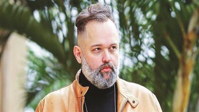 برغم القانون .. محمد محمود عبدالعزيز يثير الحيرة برفقة إيمان العاصي 