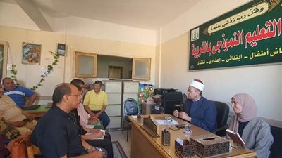 رئيس ازهرالغرببة يجتمع بشيوخ ومسئولي الماليات بالمعاهد النموذجية 