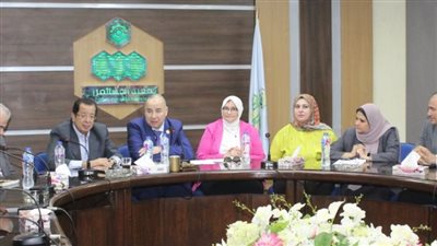 جامعة الزقازيق تبحث تعظيم الشراكة الاستراتيجية مع جمعية المستثمرين بالعاشر من رمضان