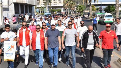 نائب محافظ البحيرة يشارك فى ماراثون 