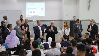 وزير التعليم العالي يتفقد جامعة حلوان الأهلية (صور) 