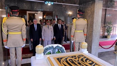الرئيس السيسي ينيب وزير الدفاع للمشاركة بإحياء ذكرى الزعيم جمال عبد الناصر