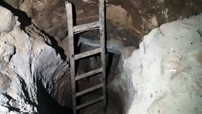 ضبط 4 أشخاص بالتنقيب عن الآثار داخل