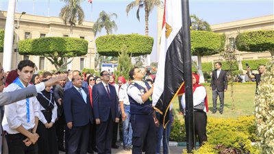 رئيس جامعة القاهرة يشهد انطلاق العام الدراسي الجديد (صور) 