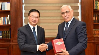 النائب العام يلتقِي النائب العام المساعد الدائم للنيابة العامة الشعبية بالصين
